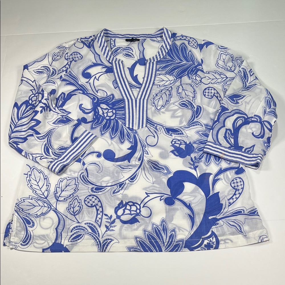 Talbots Stylish Blue and White Floral Blouse 3/4 Sleeve Sz S